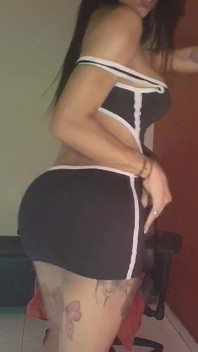Hitam sensual dan provokatif