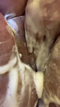 Bbwbootyful teniendo un baño enjabonando mi coño gordo