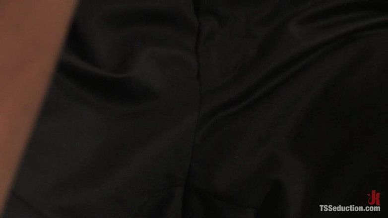 TS Seduction by Kink: Nyobi Khan, Johnny Rocket