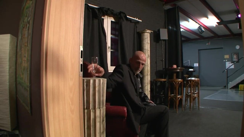 Absolute BDSM films - The original: Juego de consolador humillante