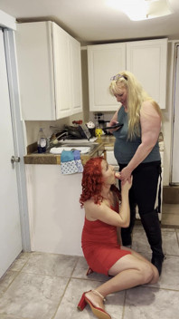 Crossdresser Bailey Wilde Pegged by Woman