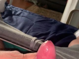 Fun time a cummer here: Another Fum Time I Love Jerking off Can Your Help...