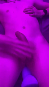딜도 섹스 후 펨보이 심야 하드코어 정액