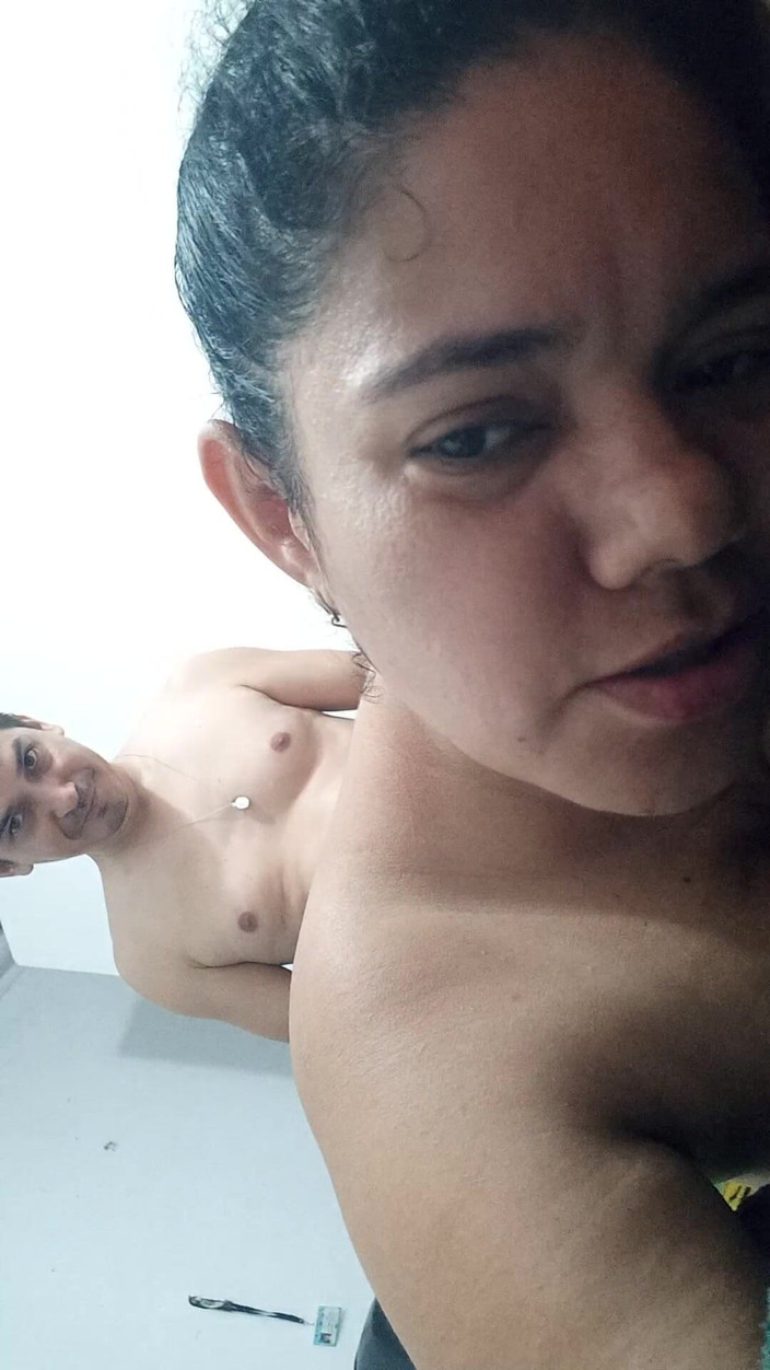 Valkyrie and Luigy Couple: Napalona sąsiadka chce się pieprzyć z wypełnieniem siatki