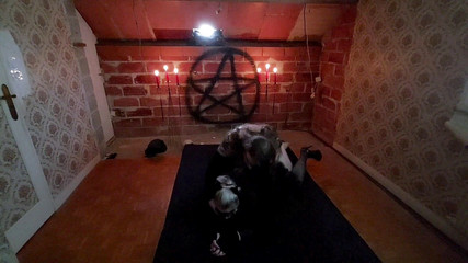 EliAndAdam: Scopa kitty alla pecorina