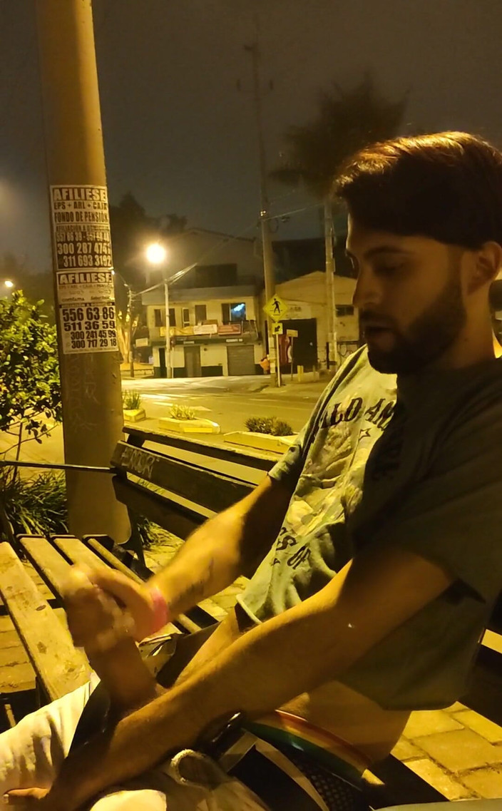 Camilo Brown: 在街上撸管并多次被抓住