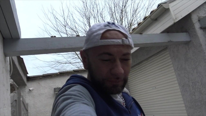 BAREBACK PARTY AT BOYBERRY CRUISING: Nick heteroseksüel büyük yarakla korunmasız sikiliyor