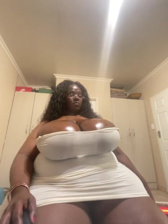Legendary Booty Overdose: Czarny BBW cycki i wielbienie tyłka