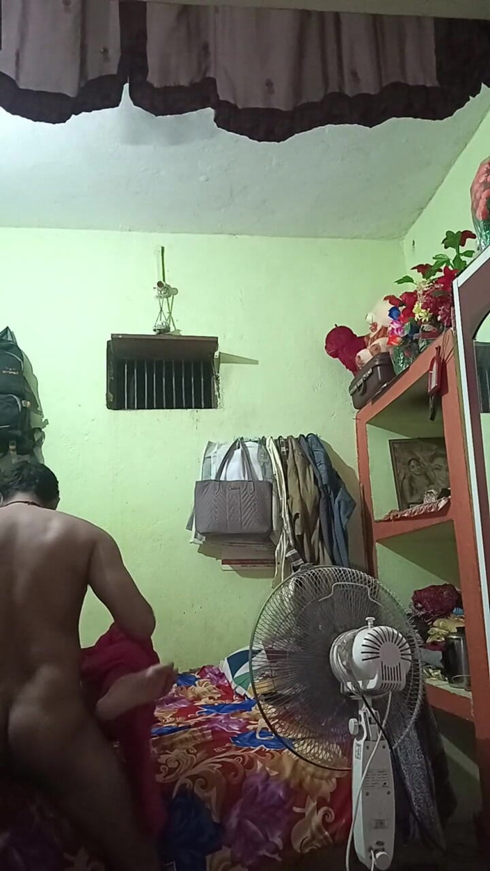 pooja99999: Stiefbrust gefickt stiefschwester