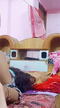 Indyjska żona Xxpriya Hardcore scena akcji po raz pierwszy ostry seks przez męża