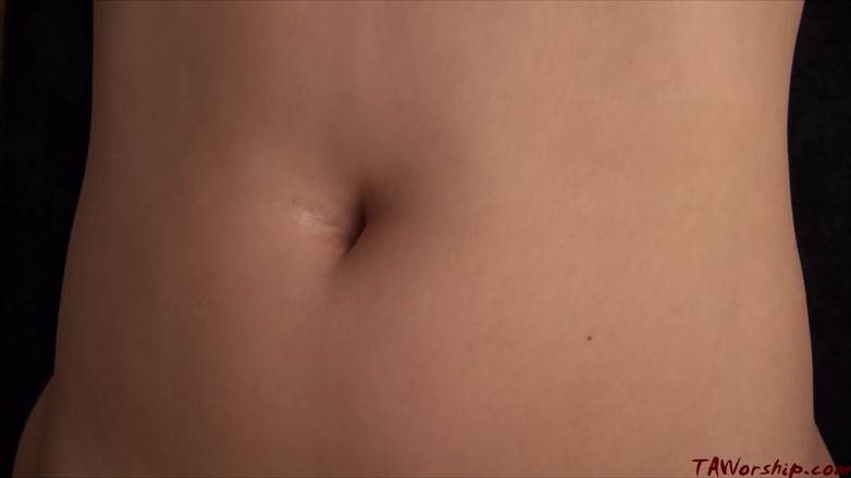 TAW - Belly Button Fetish: Kimmy Lee ligada!