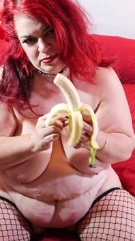 Sexy Red Head Hotwife Masturbating with a Banana