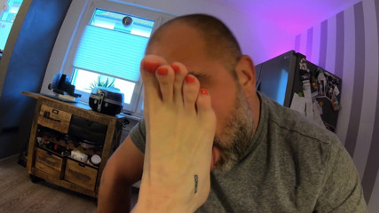Sabdeluxe: Worship my sneakers