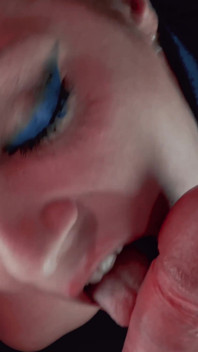 Seks oral bebas blowjob - lidah lembut dan permainan bibir yang menggembirakan Frenulum Sensitifnya