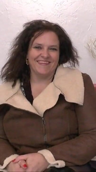 Een dildo, een hand en een lul! Alles valt in het poesje van bbw Kate!