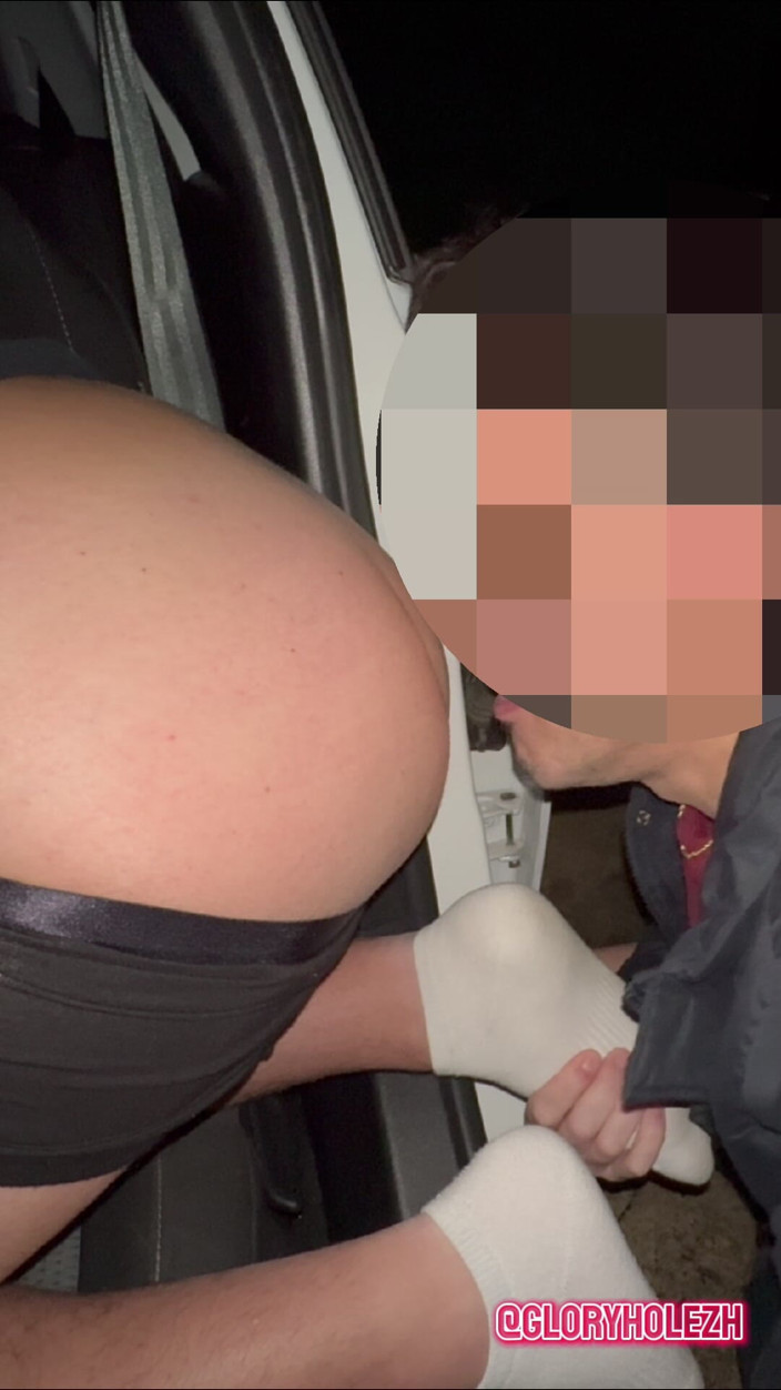 gloryholezh: 在巡航点准备后入的屁股被热辣的家伙吃和授精