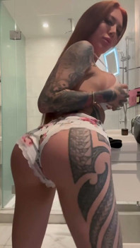 Lacey Jayne Big Ass Shaking for You