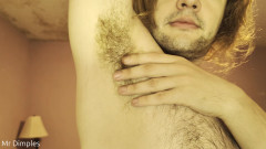 Mr Dimples: Îmi arăt axilele după antrenament!