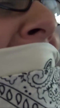 克里斯蒂安继母用磁带束缚惩戒时髦的继女，内裤堵嘴和打屁股！