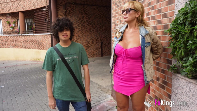 FAKings: Another Spanish Step Mommy Fulfills Her Fantasies at Fakings: Victoria...