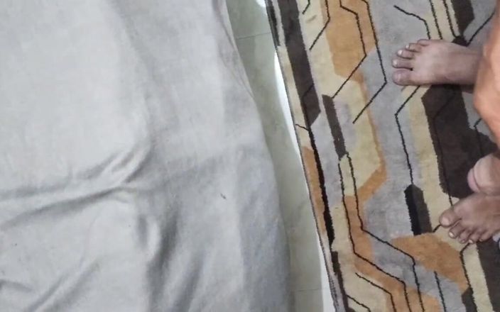 JoyousYogesh1995: Une demi-sœur se fait baiser en hindi