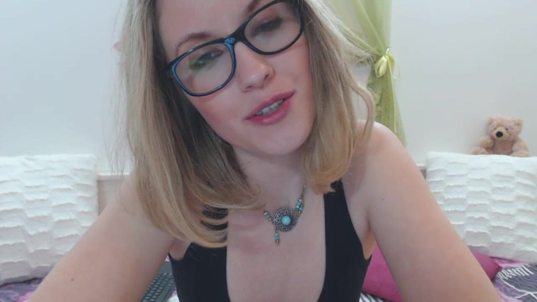 Erotic Tanya: Gib mir deine spenden, paypig!
