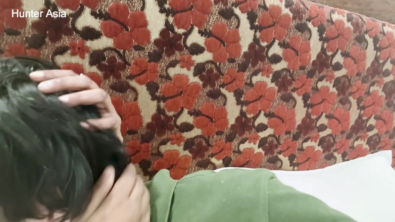 hunter Asia: Il Giovane Ragazzo Ha Scopato La Sua Vicina MILF Dalle...