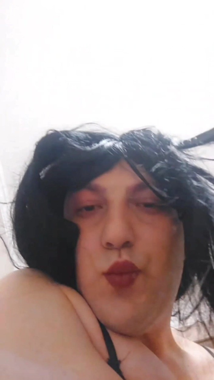 Kitty_Cross: White Gothic Feminine Young Sissy Crossdresser