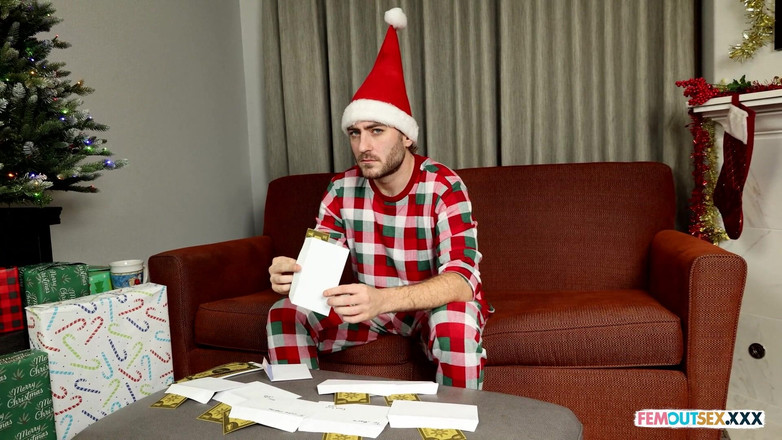 Femout xxx: Femout XXX: Jill Pill's Festive Fuck