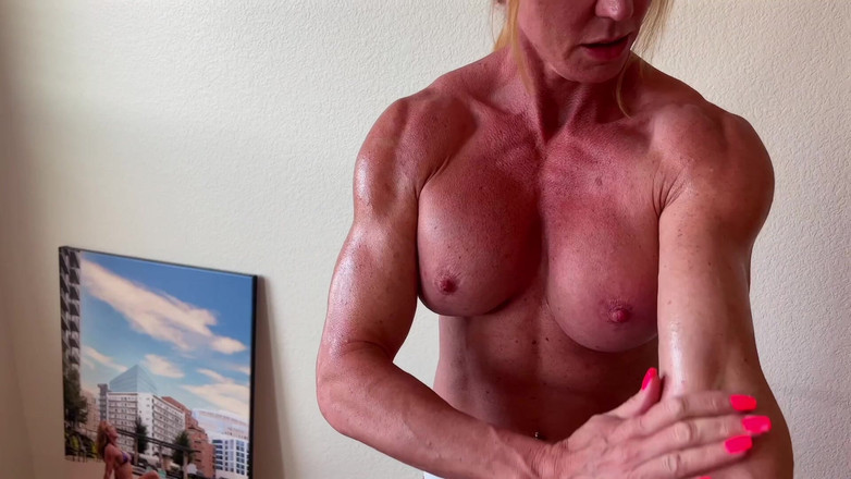 FitwifeJewels: ペロトンから降りて裸であなたのために見せつける