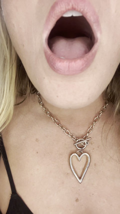 Ms. Whitney Lane: Měkký souhlas vre Jsem hladová máma