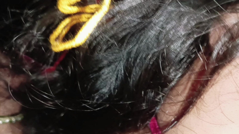 Sexy_girl_nehu: 印度阿姨紧屁股操逼视频狗式姿势与清晰的印地语语音呻吟