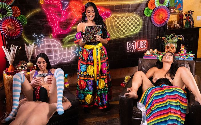Jerkaoke: Jerkaoke - fiesta pesta seks cewek latina