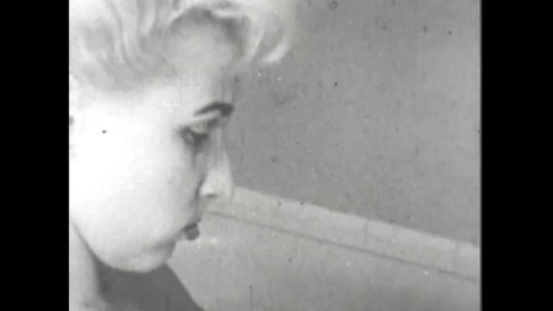 Vintage megastore: Piękne i podniecone ciało