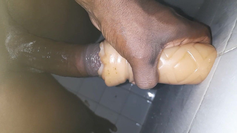 Black guy: 撸管 S9 E3