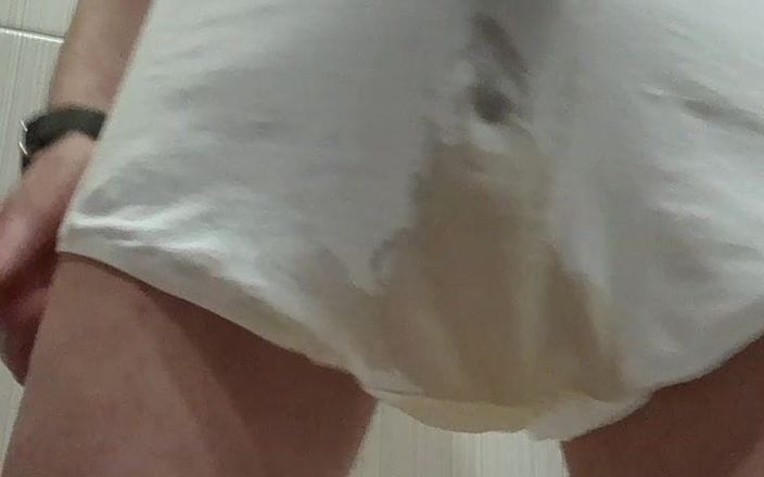My panties piss: Quần lót đi tiểu