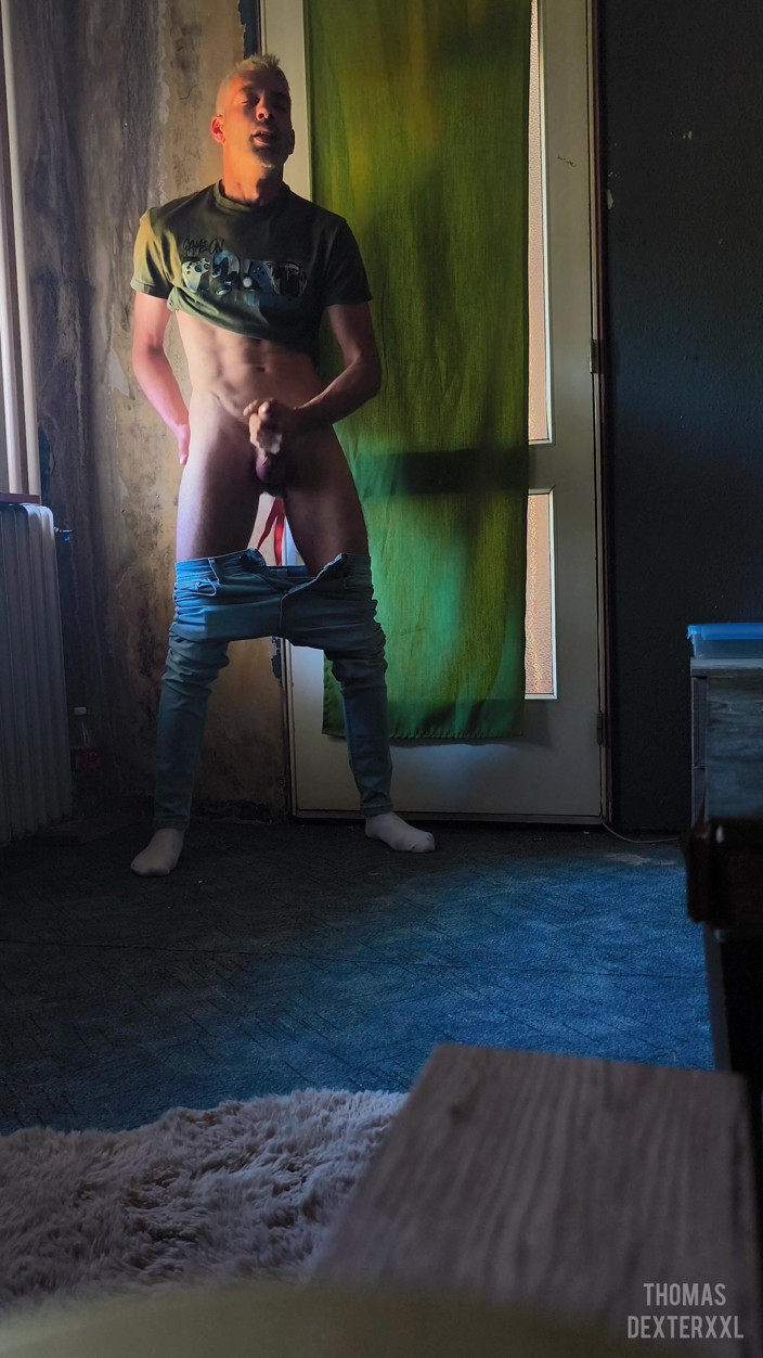 Vero Thomas: Wank Solo Thomas. Stor kuk runkade av