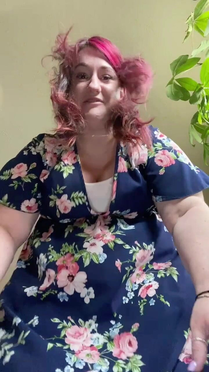 BellaBlast: Gergasi menemui yang kecil dan berseronok mengubahnya menjadi hamba kaki...