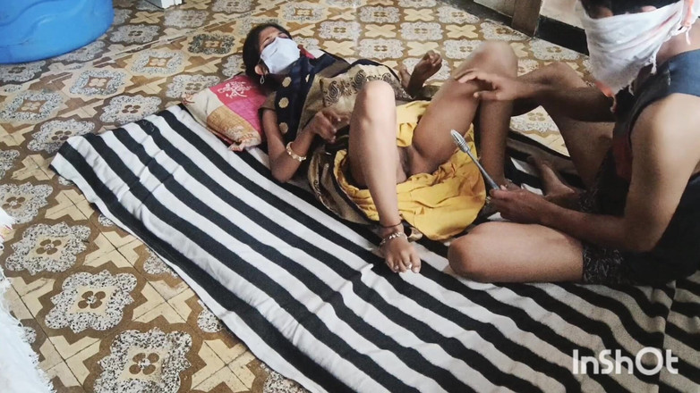 Desishycouple: シヴァニはキッチンで彼女のデヴァーとセックスします。パート 1.