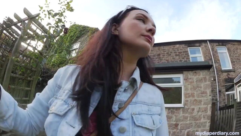 Faye Taylor: Outdoor Wetting