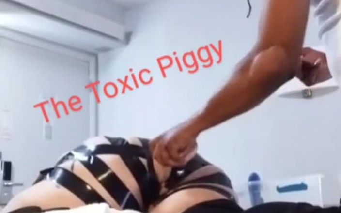 Kimmywetwet: SSBBW Anal Slave Takes 12 Inches in Gaping Asshole