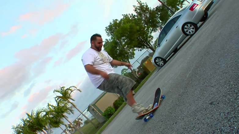 CBD Media: Cute skatter teen gets picked up by a lucky guy...