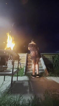 Treppe Necken Am Feuer - Schiere Top, Tanga & Langsamer Tanz