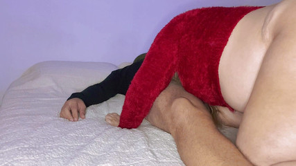 Soraya Culona: Super-hintern-latina-MILF gibt ihrem stiefsohn gerne blowjobs, um ihn zu necken...