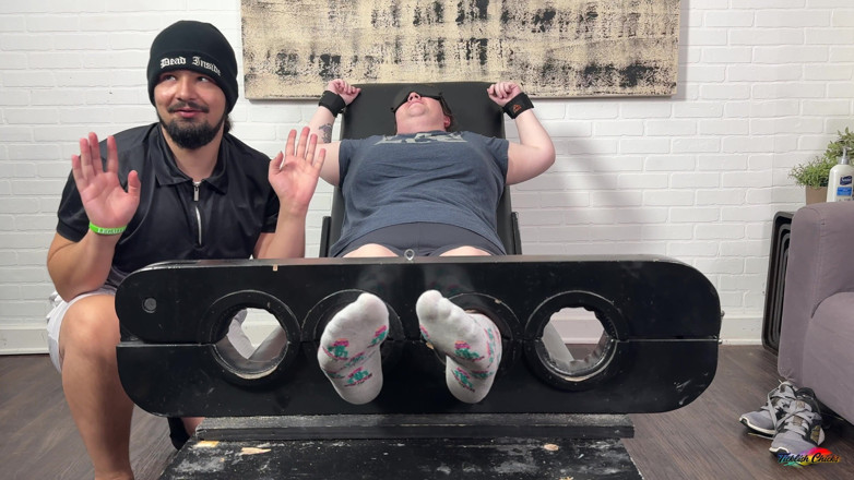 Ticklish Chicks: Tklnurse Tickled Pt 1