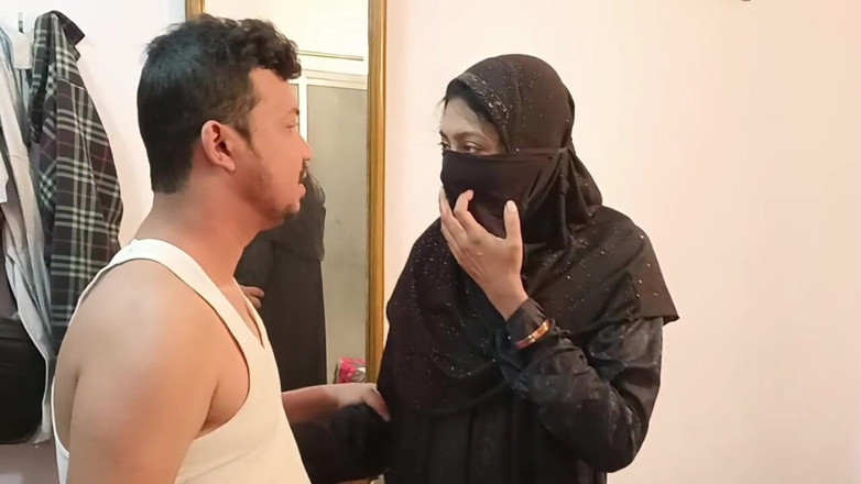 Dean Jones: Chudá vesnice Chacha Chachi Sex v Boss House