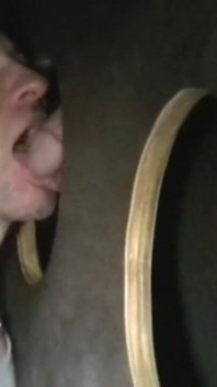 Gangbang tra il tipo muscoloso