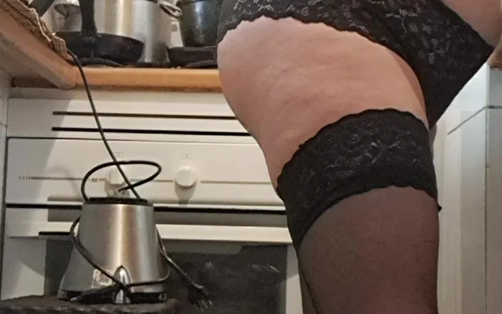 Mommy big hairy pussy: Stepmommy in Stockings and Panties in the Kitchen