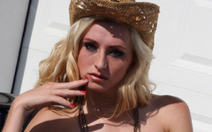 Bravo Models Media: La ragazza di playboy coxy del 588
