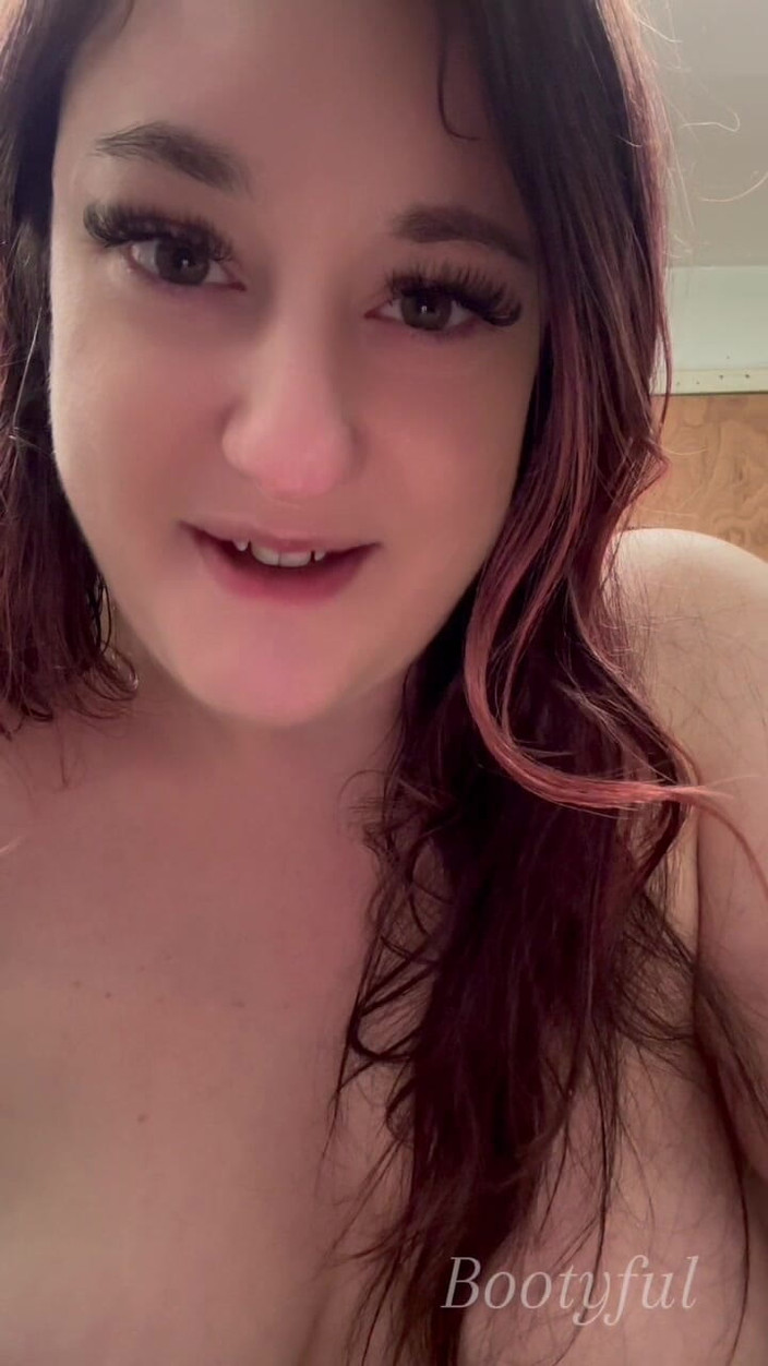 BellaBlast: Üstsüz ve göğüslerimle oynarken geğirme ve mastürbasyon talimatları verme: bella...